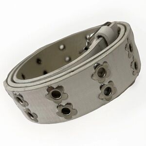Womens White Leather Belt With Flower Shape Eyelets Size Sm